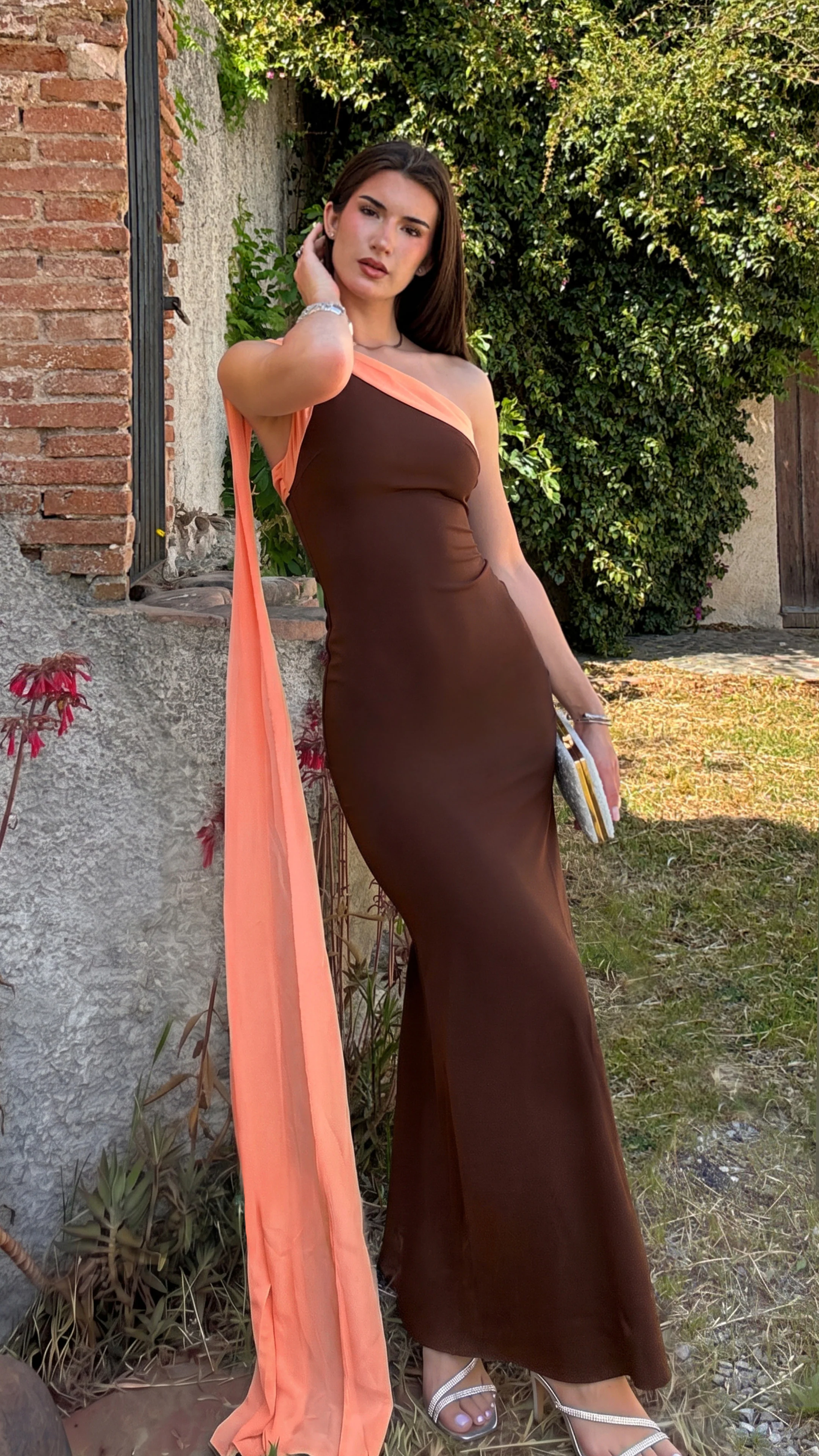INVITADA Y GRADUACIONES